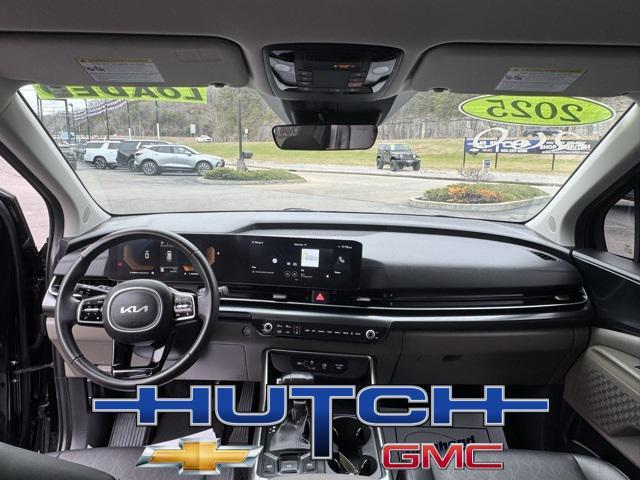 used 2025 Kia Carnival car, priced at $34,845