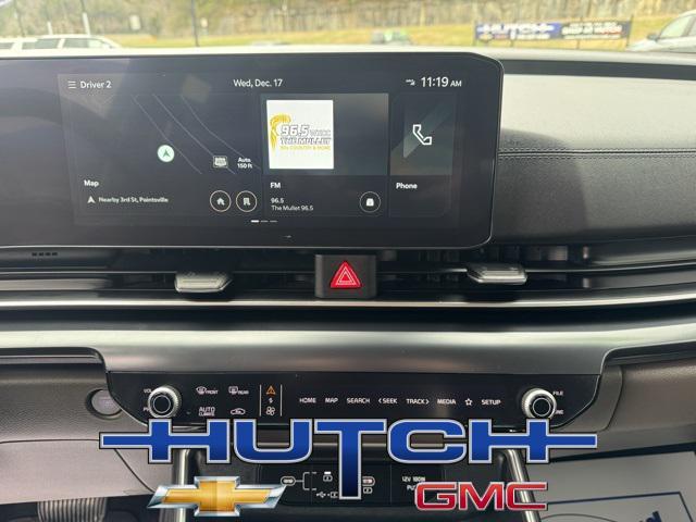 used 2025 Kia Carnival car, priced at $34,845