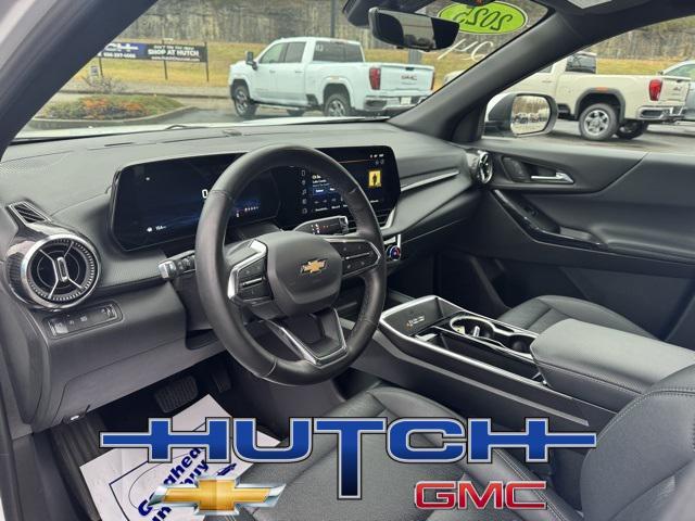 used 2025 Chevrolet Equinox car, priced at $25,302