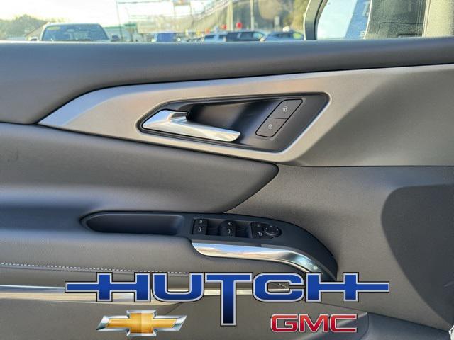 new 2026 Chevrolet Traverse car, priced at $46,638