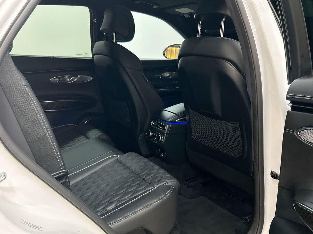 2023 Alta White Genesis GV70