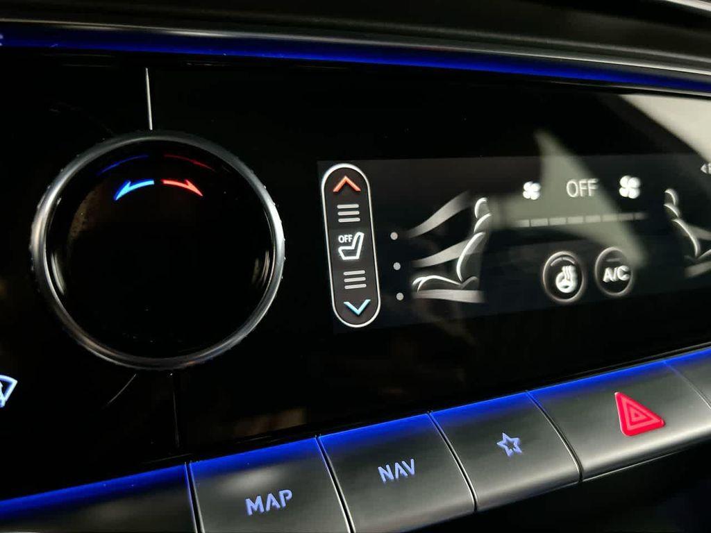 2023 Alta White Genesis GV70