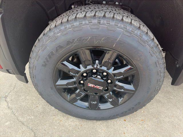 new 2026 GMC Sierra 2500 car, priced at $84,054