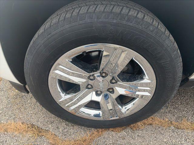 used 2012 Chevrolet Avalanche car, priced at $17,900