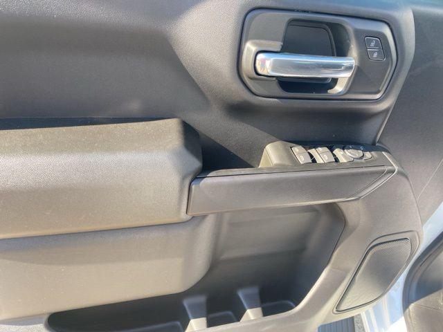 new 2026 GMC Sierra 1500 car, priced at $44,095
