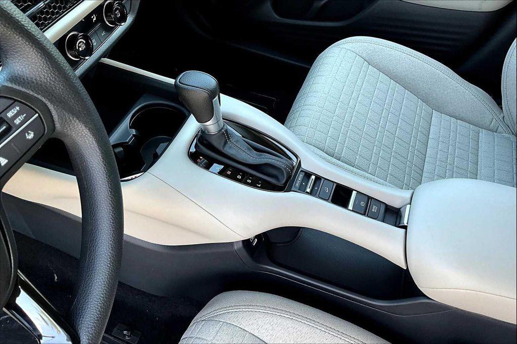 new 2026 Honda HR-V car, priced at $29,001