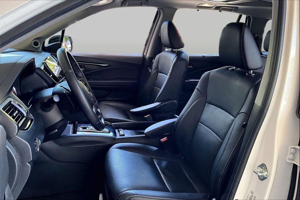 used 2021 Honda Pilot car, priced at $33,396