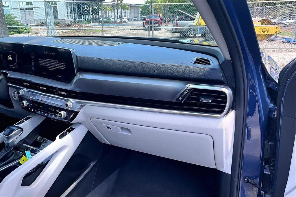 used 2024 Kia Telluride car, priced at $29,296