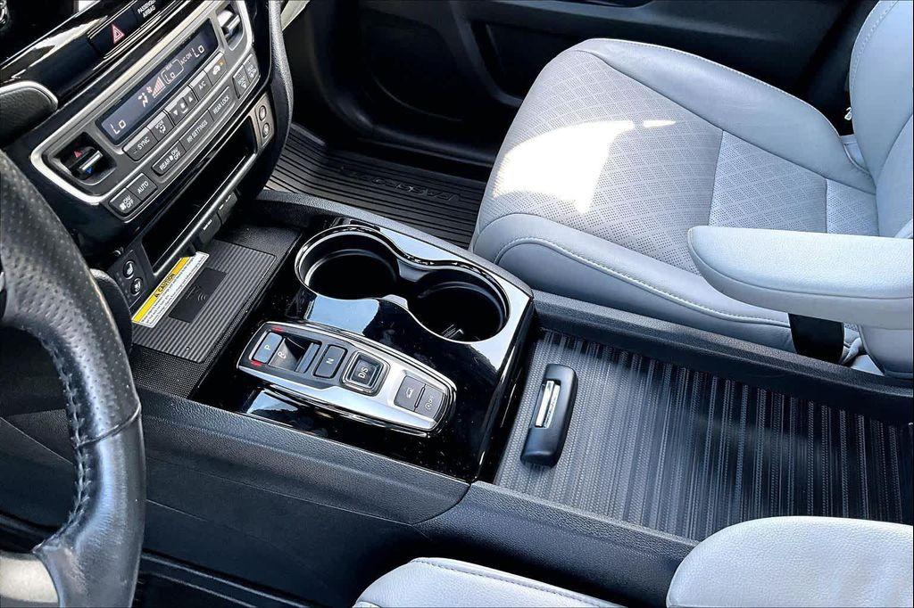 used 2020 Honda Passport car, priced at $29,096