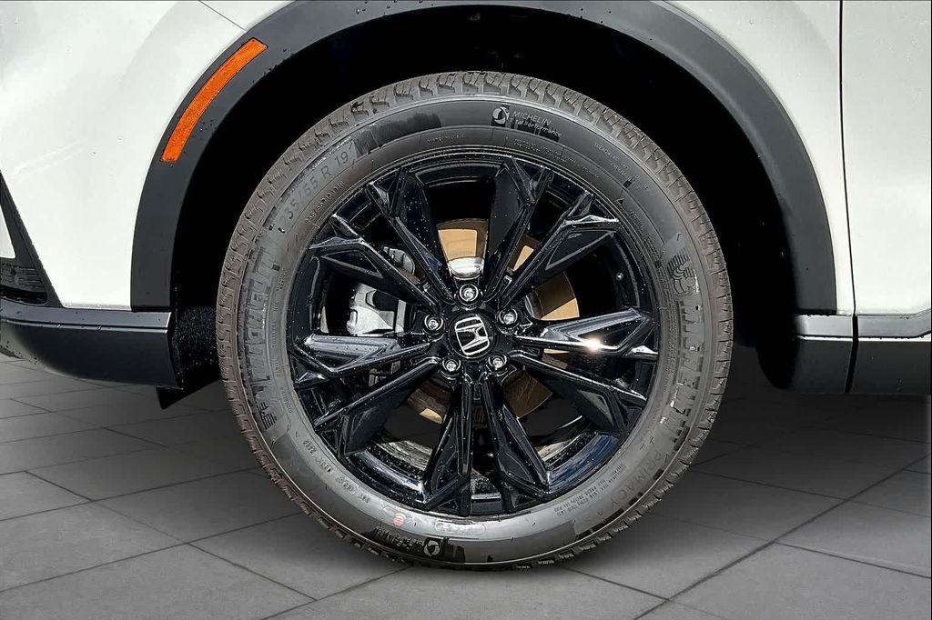 new 2026 Honda CR-V Hybrid car, priced at $45,051