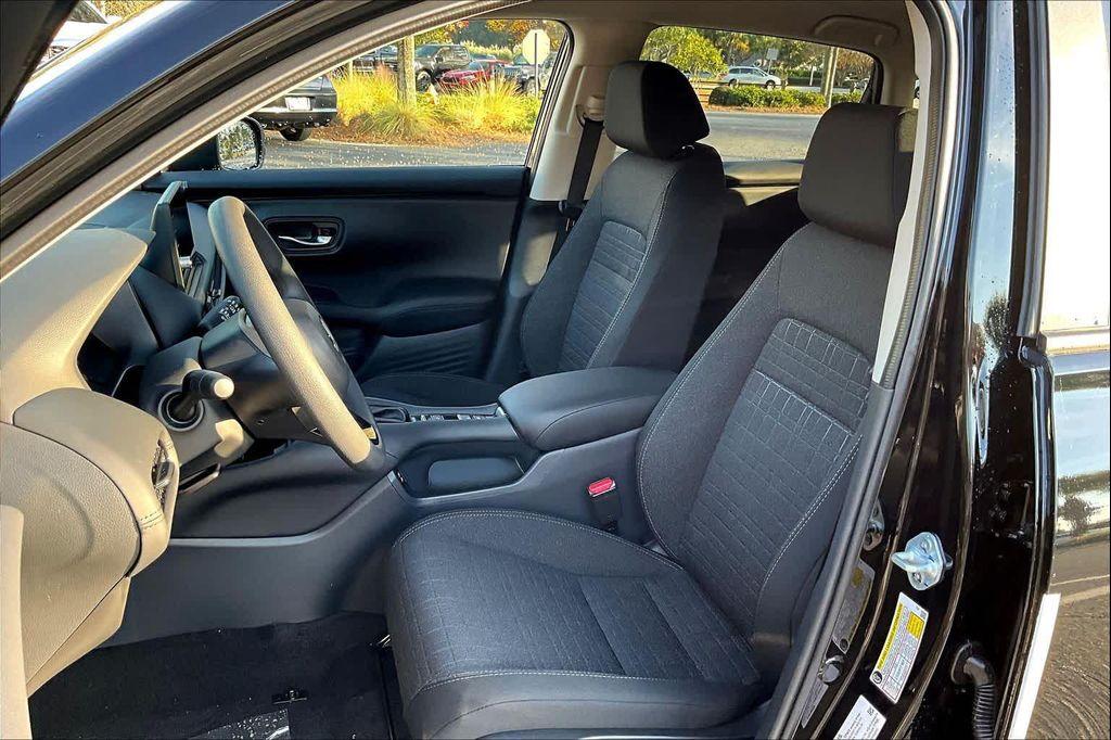 new 2026 Honda HR-V car, priced at $28,546