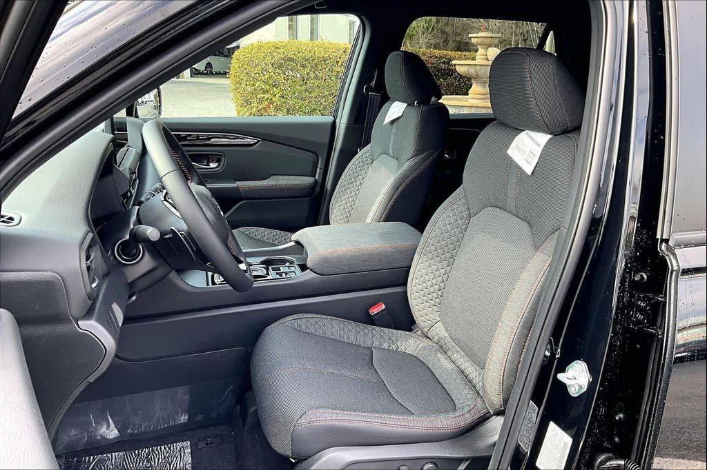new 2026 Honda Pilot car, priced at $44,486