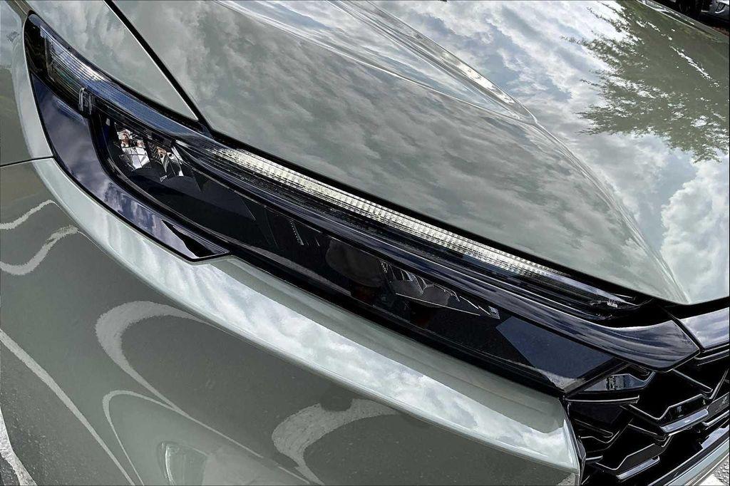 new 2026 Honda CR-V Hybrid car, priced at $41,301