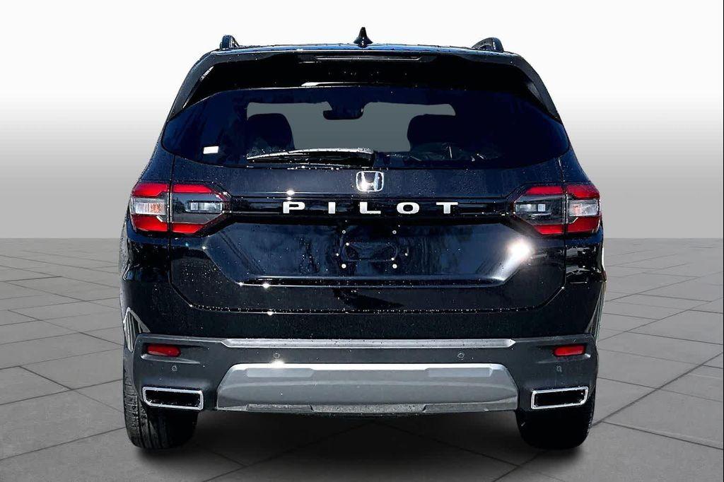 new 2026 Honda Pilot car, priced at $46,786