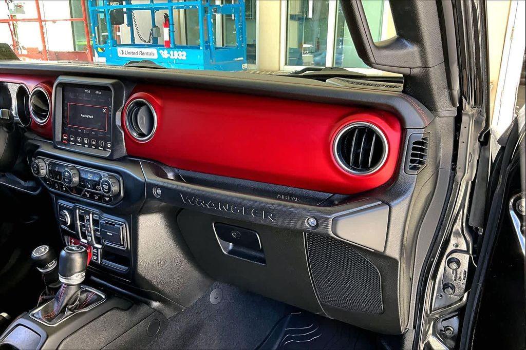 used 2021 Jeep Wrangler Unlimited car, priced at $35,096