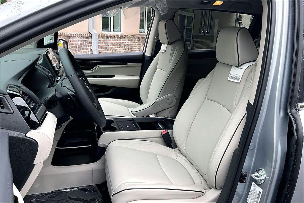 new 2026 Honda Odyssey car, priced at $49,586