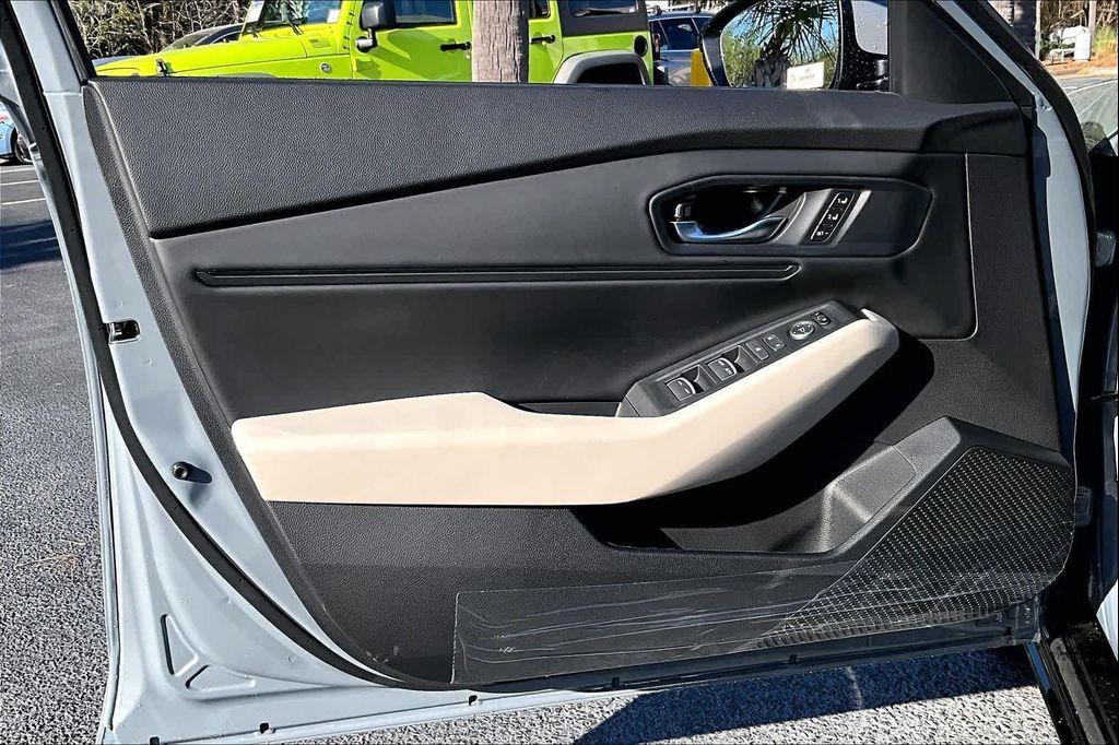new 2026 Honda Accord Hybrid car, priced at $37,341