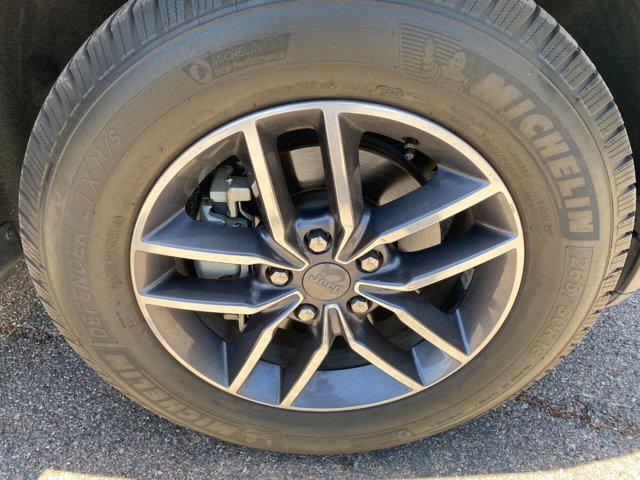 used 2019 Jeep Grand Cherokee car, priced at $15,995