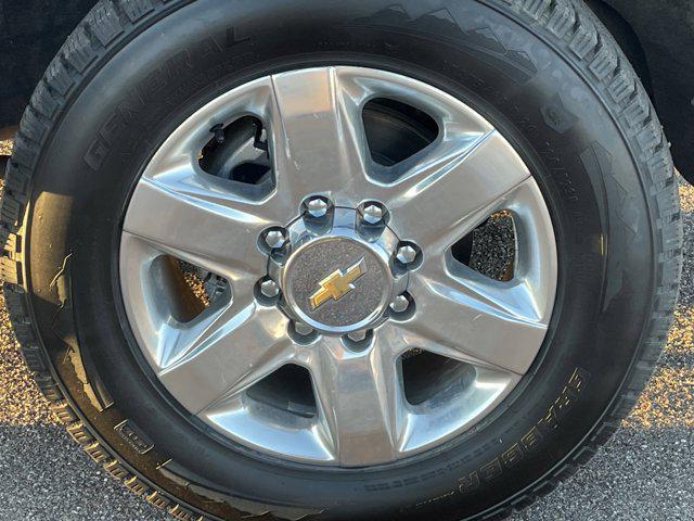 used 2021 Chevrolet Silverado 2500 car, priced at $33,200