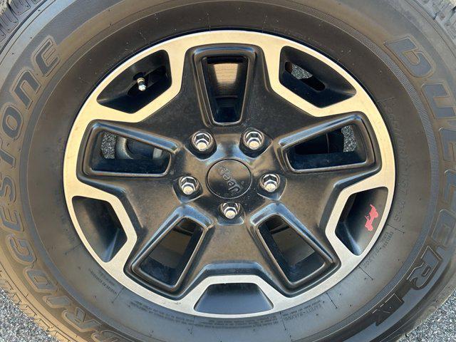 used 2014 Jeep Wrangler Unlimited car, priced at $18,995