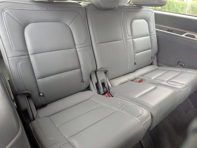 used 2019 Lincoln Navigator L car, priced at $27,700