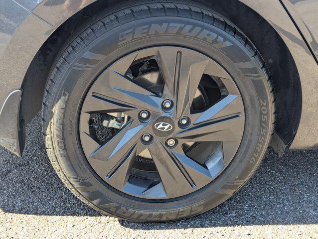 used 2022 Hyundai Elantra car, priced at $14,995
