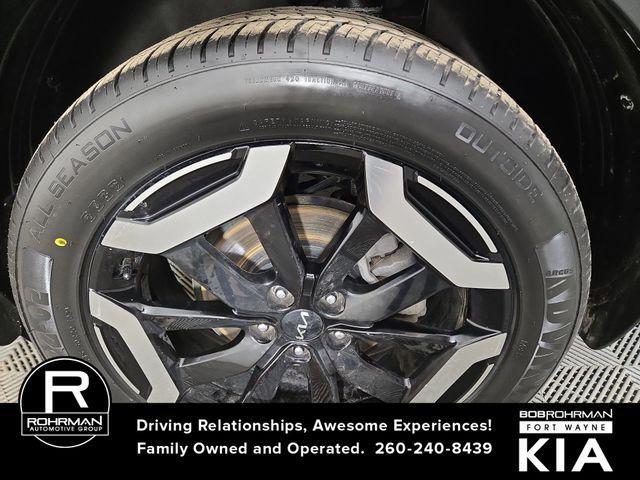 used 2024 Kia Telluride car, priced at $32,912