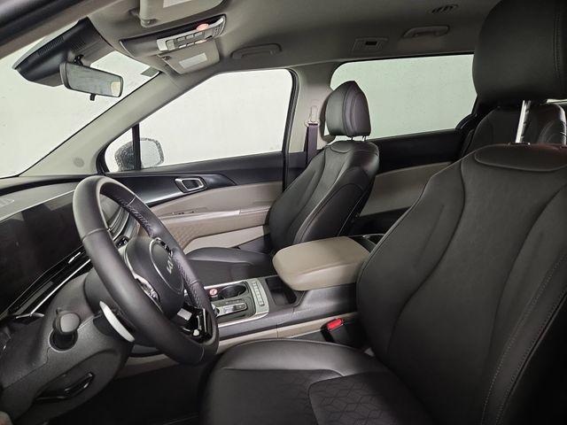 used 2026 Kia Carnival Hybrid car, priced at $39,894