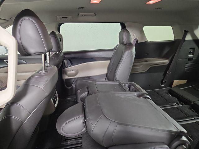 used 2026 Kia Carnival Hybrid car, priced at $39,894