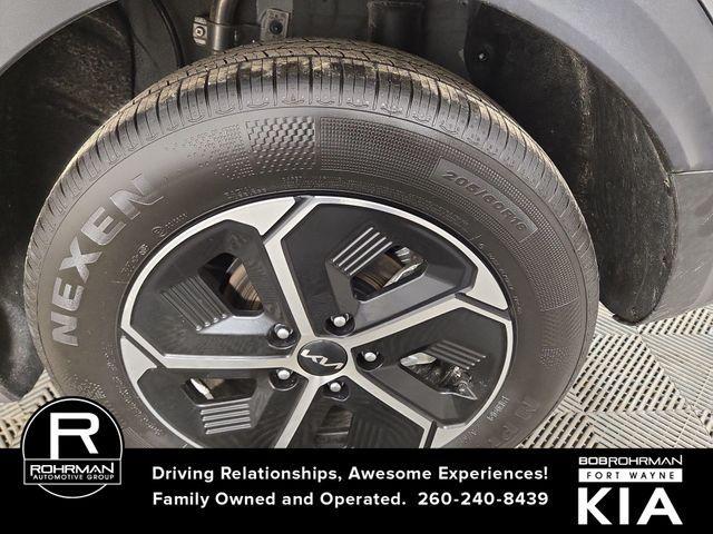 used 2025 Kia Niro car, priced at $25,471