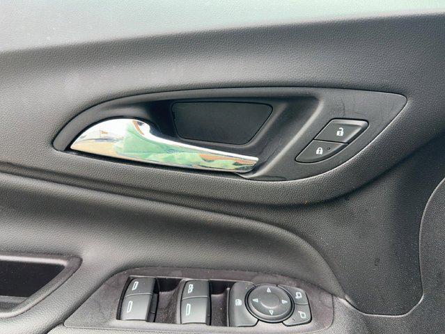 used 2021 Chevrolet Equinox car, priced at $25,999