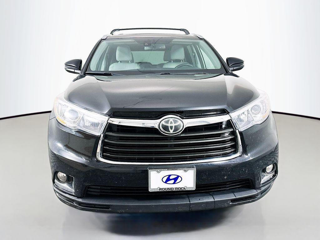 used 2015 Toyota Highlander car, priced at $17,190