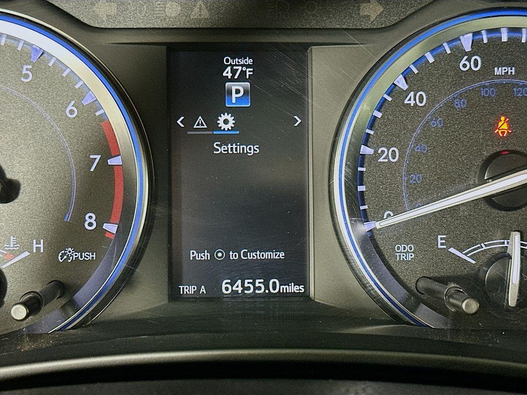 used 2015 Toyota Highlander car, priced at $17,190