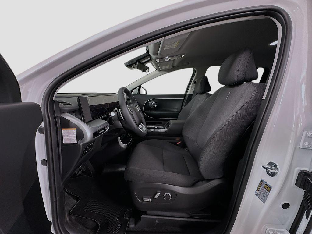 new 2026 Hyundai IONIQ 9 car, priced at $65,595