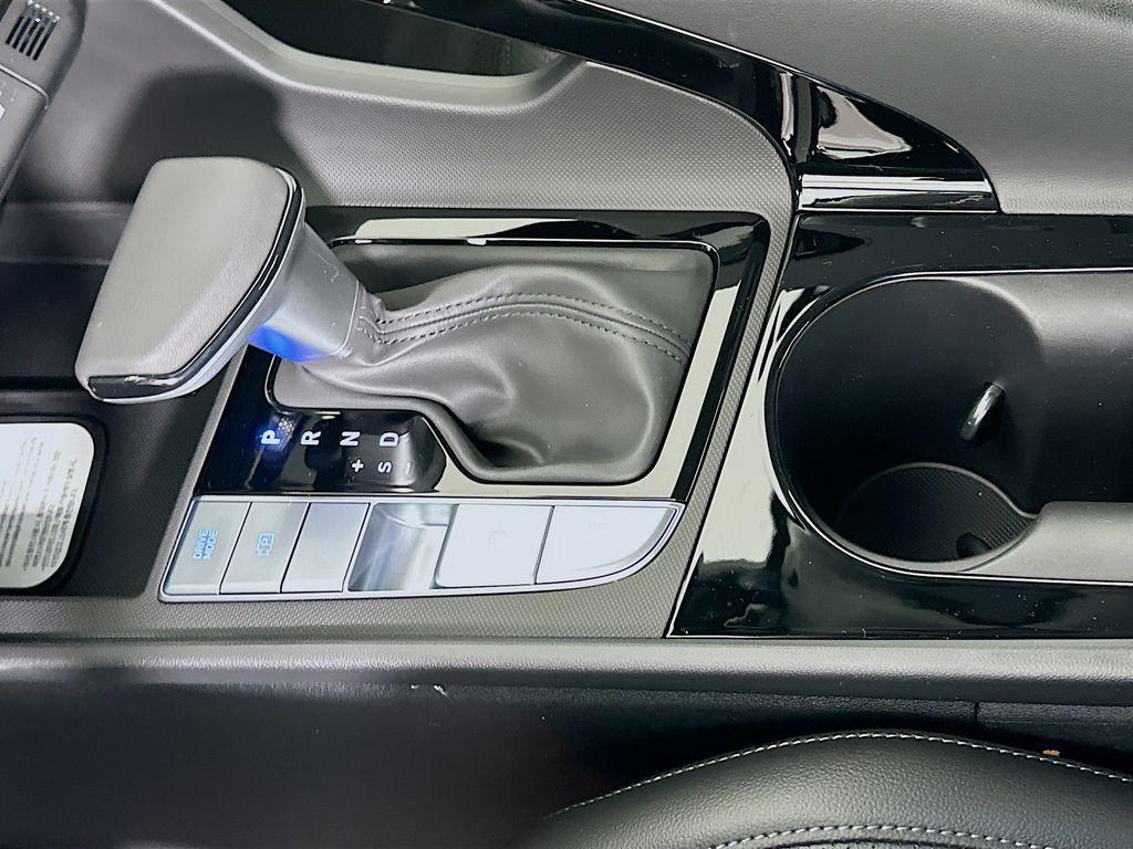 new 2026 Hyundai ELANTRA HEV car, priced at $31,655