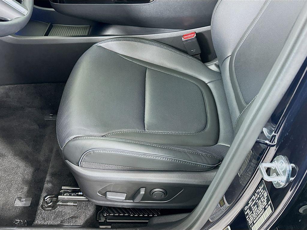 used 2025 Hyundai TUCSON Hybrid car, priced at $38,224