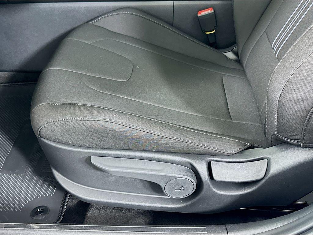 new 2026 Hyundai ELANTRA HEV car, priced at $27,860