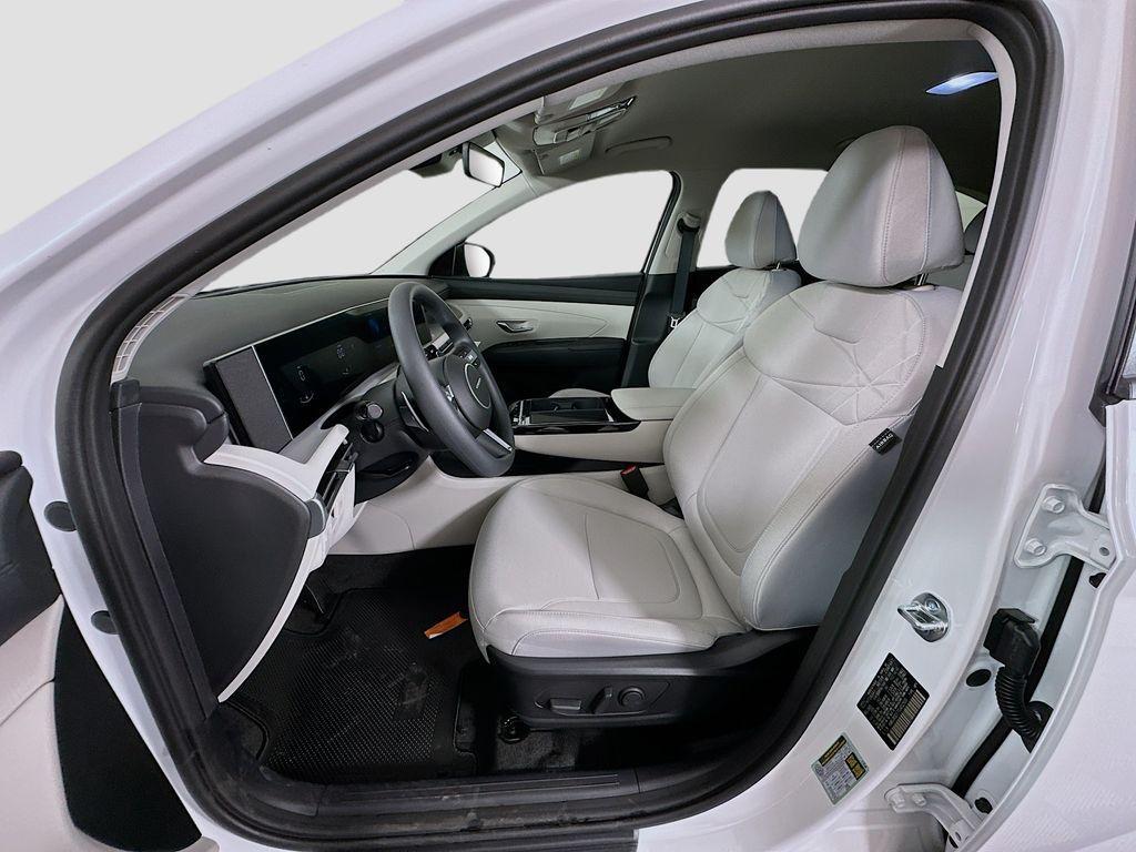 new 2026 Hyundai TUCSON Hybrid car, priced at $36,805