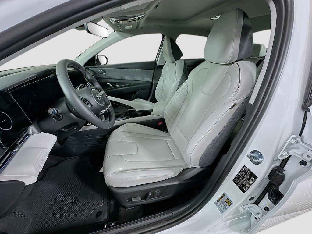 new 2026 Hyundai ELANTRA HEV car, priced at $32,155