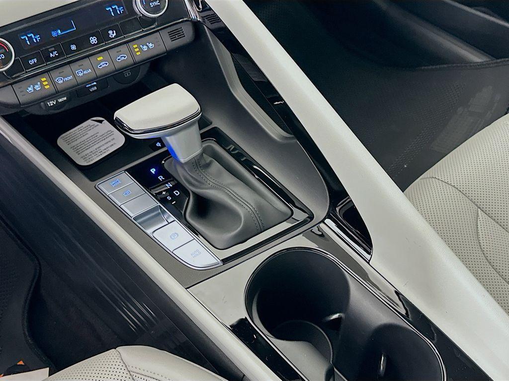 new 2026 Hyundai ELANTRA HEV car, priced at $32,155