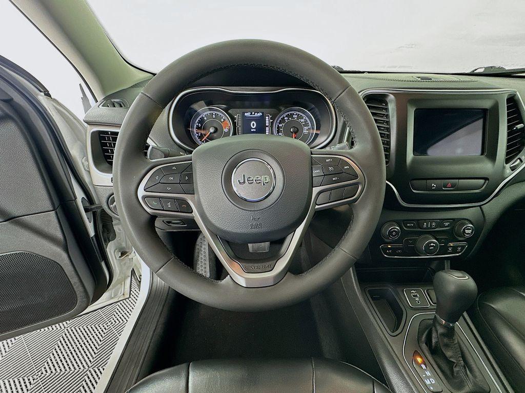 used 2020 Jeep Cherokee car, priced at $15,425