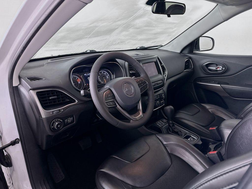 used 2020 Jeep Cherokee car, priced at $15,425