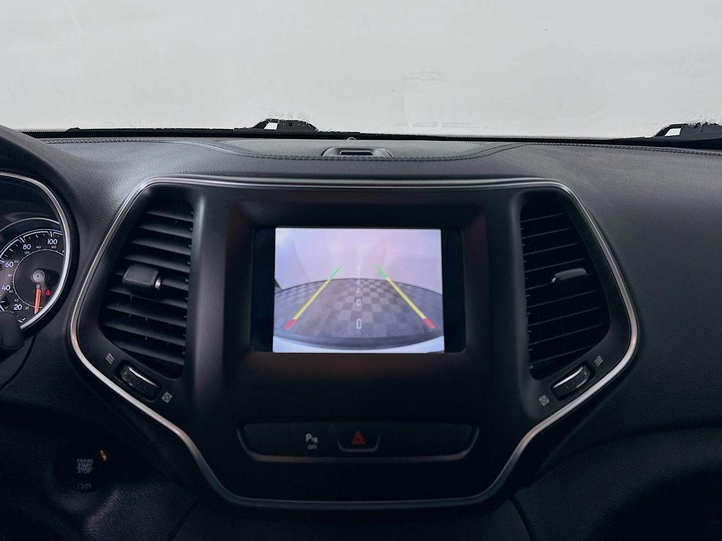 used 2020 Jeep Cherokee car, priced at $15,425