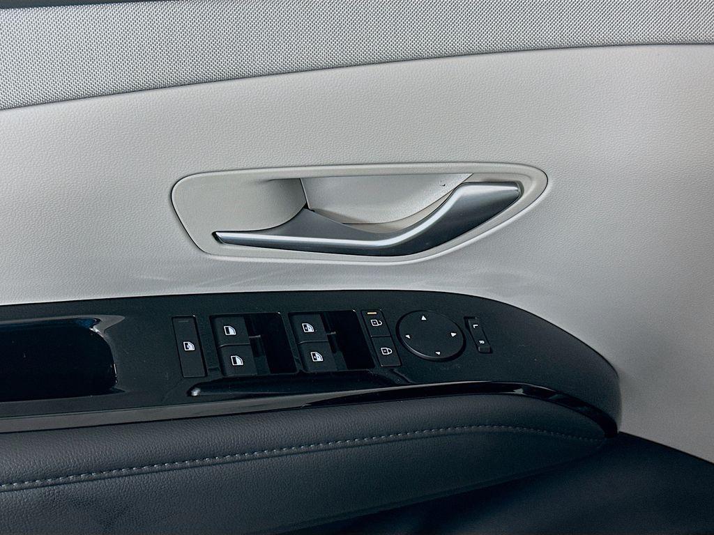 new 2026 Hyundai TUCSON Hybrid car, priced at $44,510