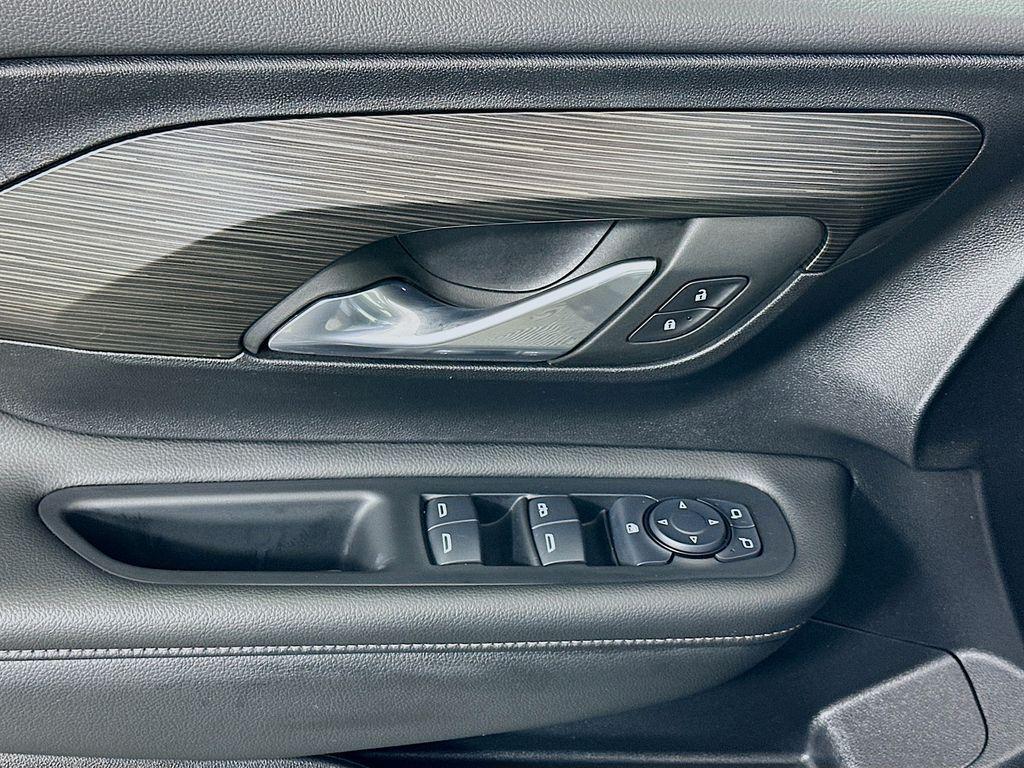 used 2024 GMC Terrain car, priced at $21,286