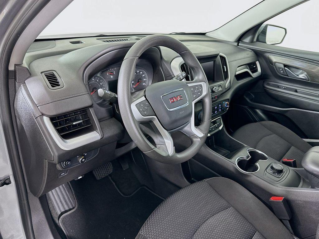 used 2024 GMC Terrain car, priced at $21,286