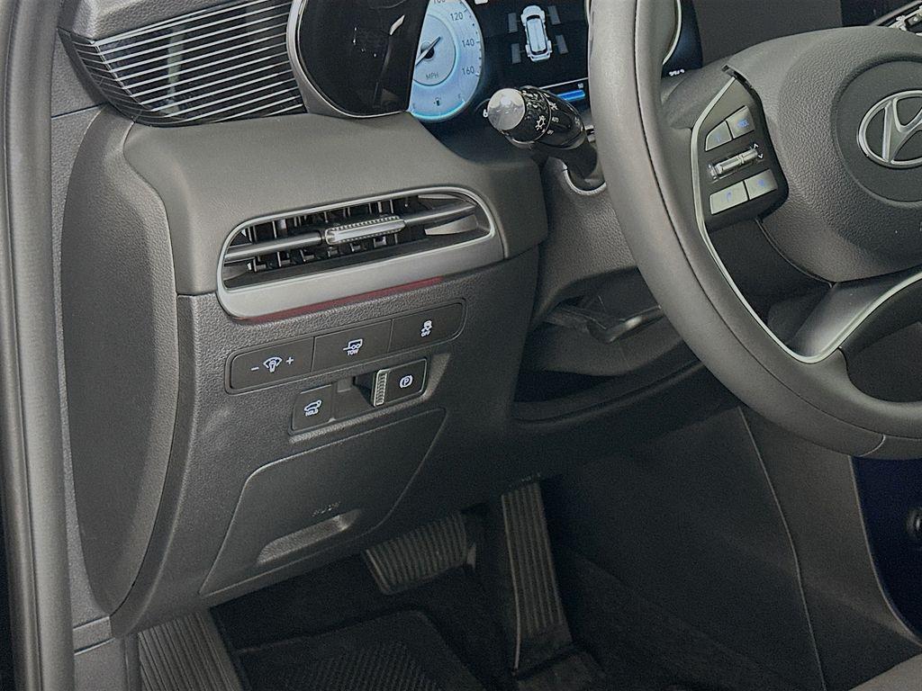 used 2025 Hyundai Palisade car, priced at $46,912