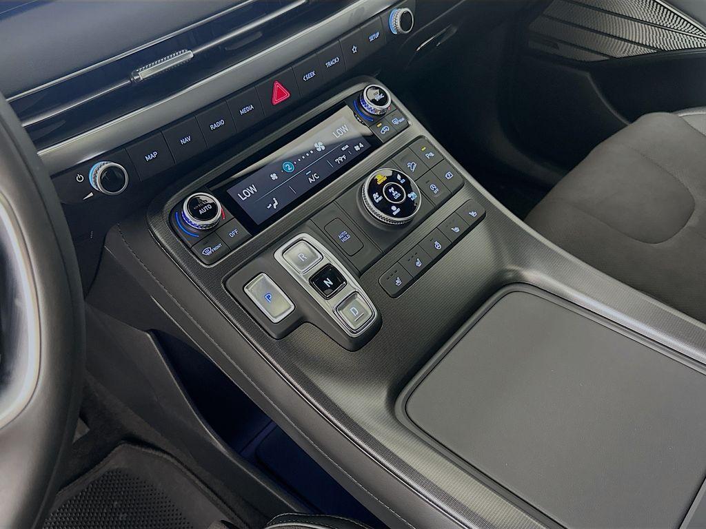used 2025 Hyundai Palisade car, priced at $46,912