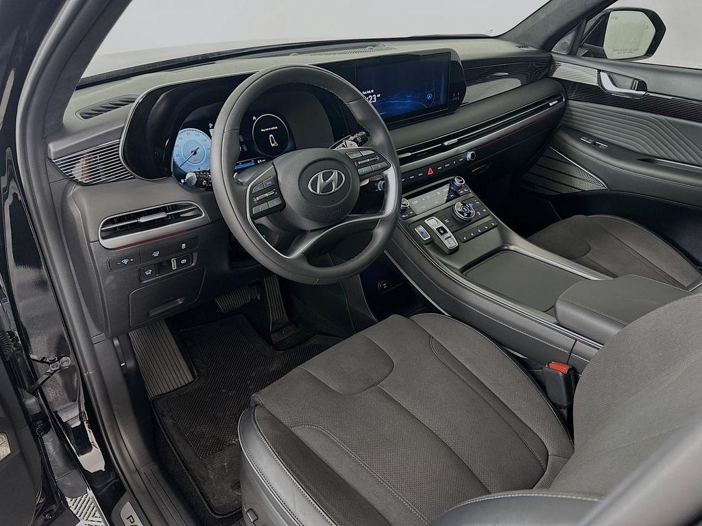 used 2025 Hyundai Palisade car, priced at $46,912