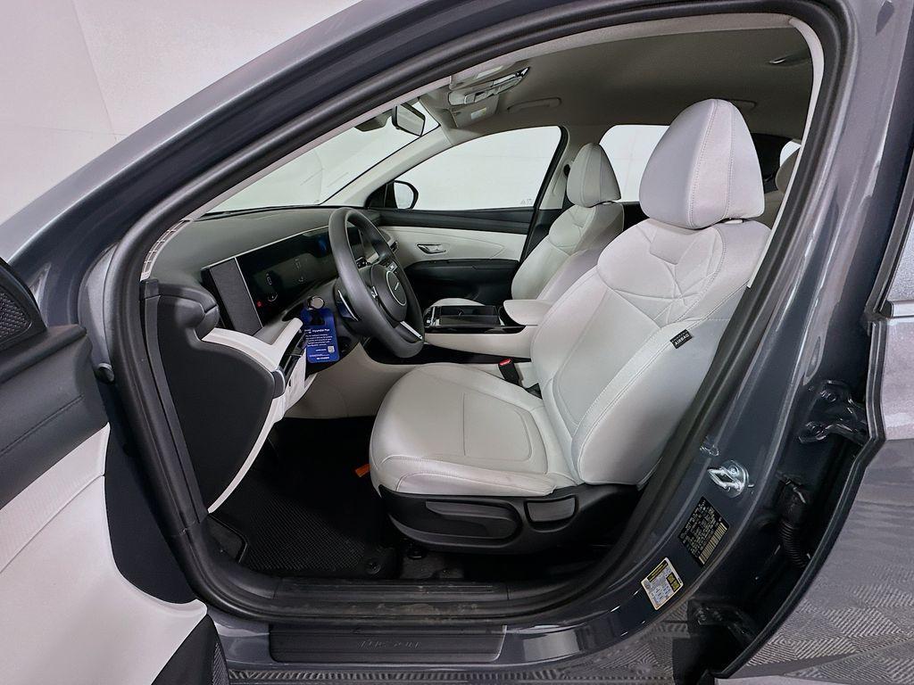new 2026 Hyundai TUCSON Hybrid car, priced at $34,815